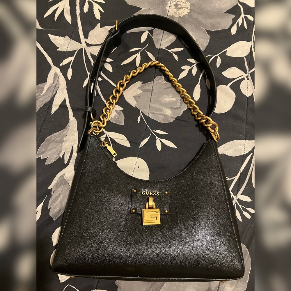 Guess shoulder bag